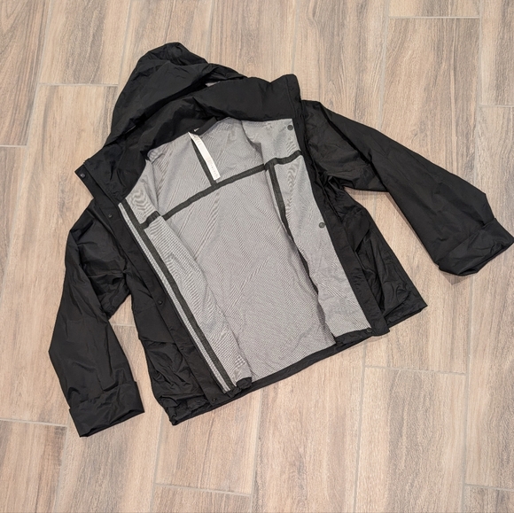 Lululemon Women's Feel the Ease Jacket - Picture 3 of 13